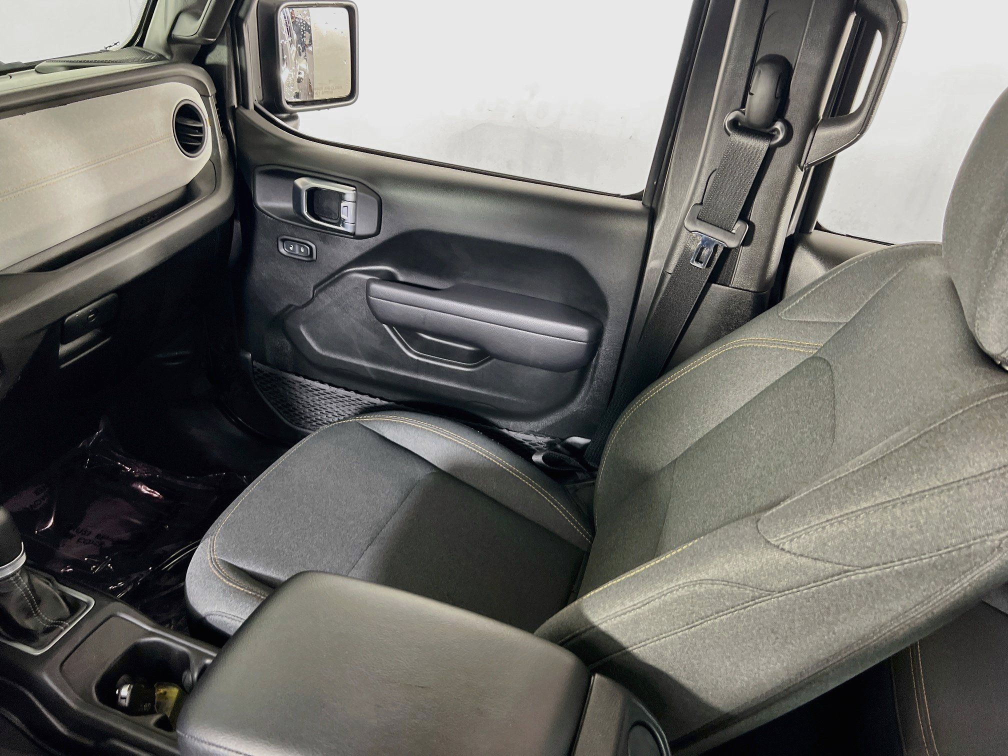 Used 2024 Jeep Gladiator Sport AWD/4WD image 22