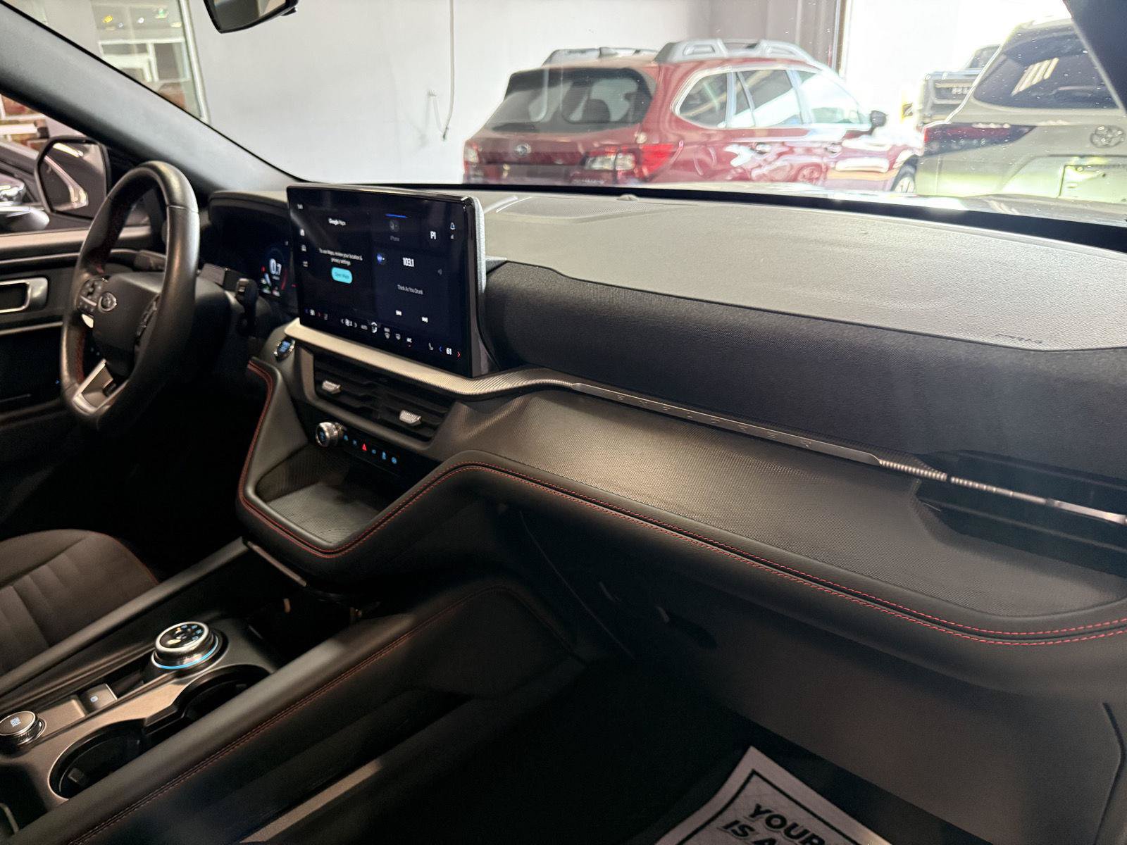 Used 2025 Ford Explorer ST-Line w/ ST-Line Street Pack AWD/4WD image 26