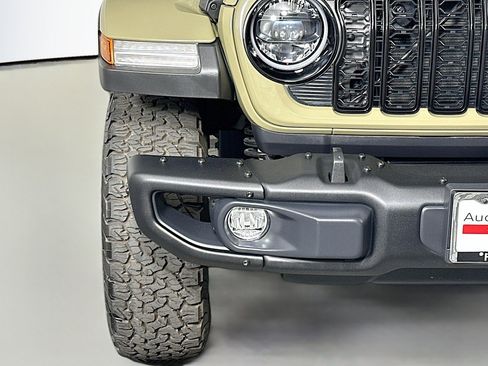 Used 2025 Jeep Wrangler Unlimited Sport S 4xe image 16