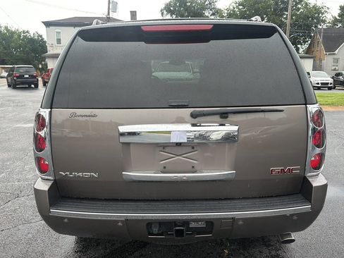 Used 2013 GMC Yukon Denali AWD/4WD image 6