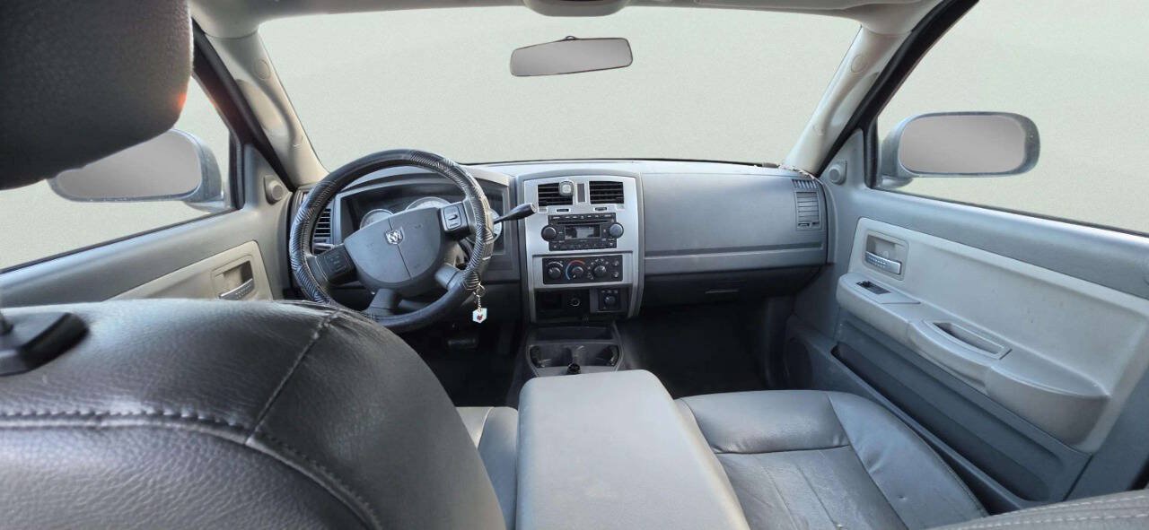 Used 2007 Dodge Dakota Laramie w/ Popular Equipment Group AWD/4WD image 8