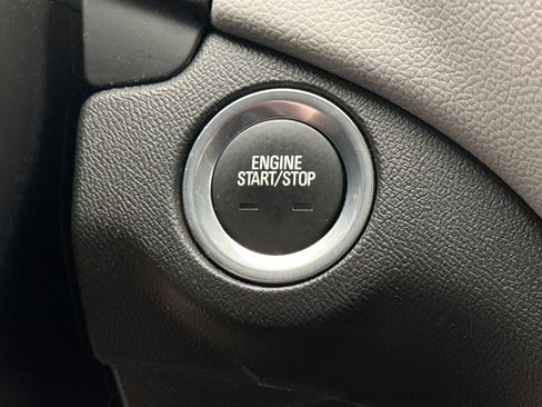 Used 2024 Chevrolet Equinox LS FWD image 20