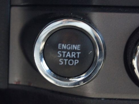 Used 2021 Toyota Tacoma TRD Sport AWD/4WD image 7