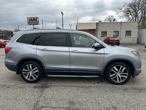 Used 2017 Honda Pilot Elite image 8