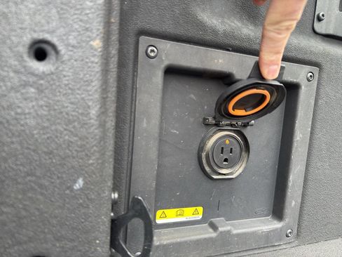 Certified 2021 Ford F150 XLT w/ Equipment Group 302A High image 8