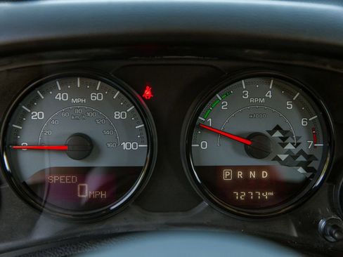 Used 2017 Jeep Wrangler Unlimited Sahara AWD/4WD image 17
