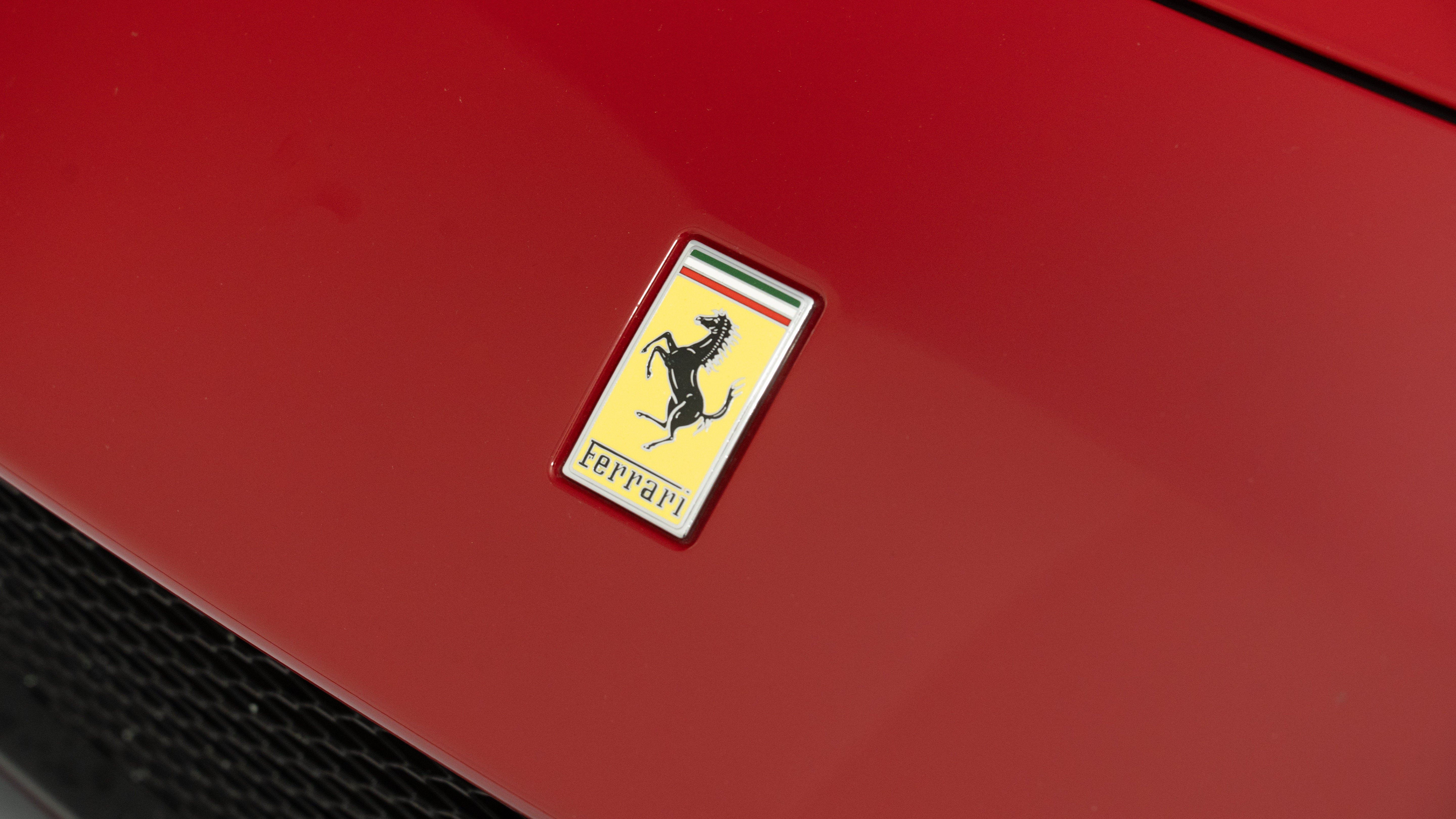 Certified 2018 Ferrari 812 Superfast RWD image 12