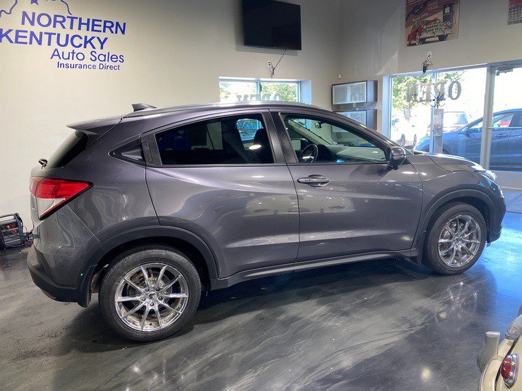 Used 2021 Honda HR-V EX image 4