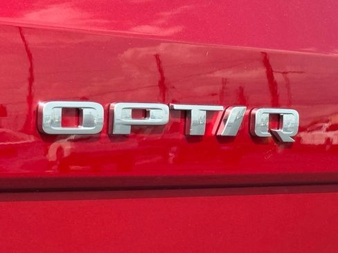 Certified 2025 Cadillac Optiq Sport 2 w/ LPO, Floor Liner Package AWD/4WD image 9