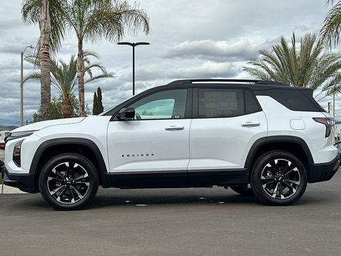 New 2026 Chevrolet Equinox RS w/ LPO, Floor Liner Package image 7