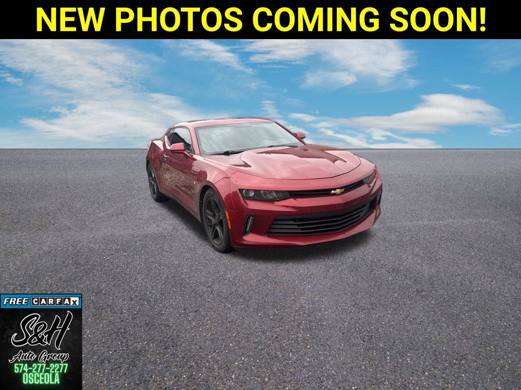 Used 2017 Chevrolet Camaro LT RWD image 1