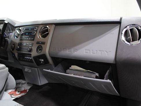 Used 2016 Ford F250 XLT w/ XLT Premium Package image 22