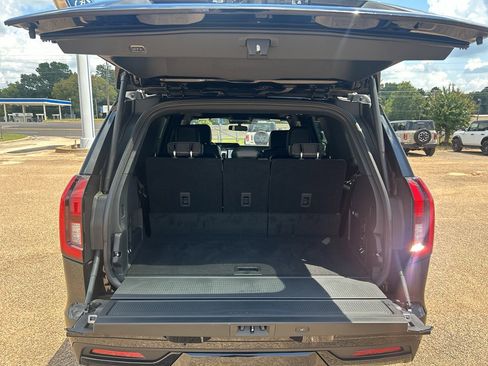 New 2025 Ford Expedition Platinum w/ Stealth Performance Package image 13