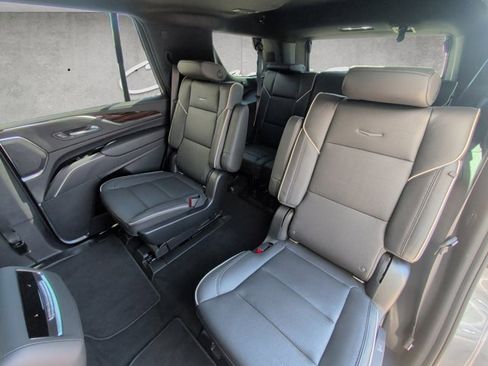 Certified 2021 Cadillac Escalade Premium Luxury image 20