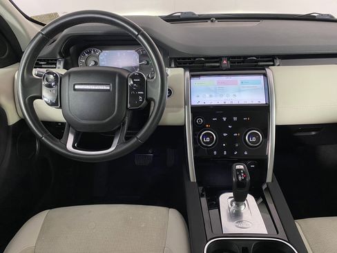 Used 2020 Land Rover Discovery Sport S image 4