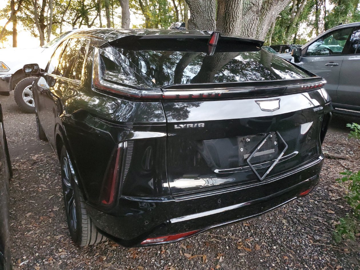 Used 2024 Cadillac Lyriq Sport w/ LPO, Floor Liner Package AWD/4WD image 3