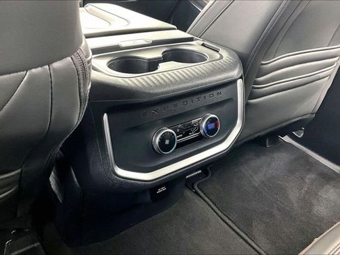 Certified 2025 Ford Expedition Active AWD/4WD image 34