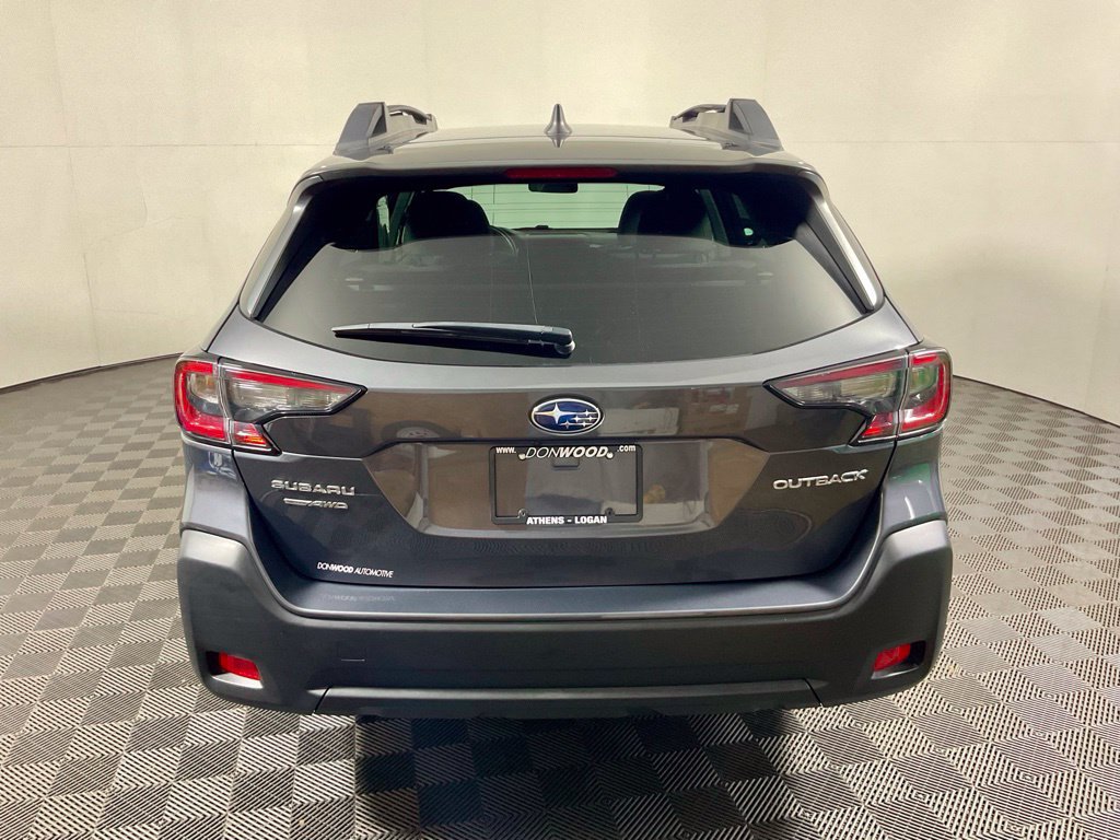 Used 2023 Subaru Outback Premium AWD/4WD image 13