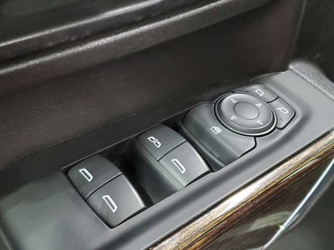 Used 2023 GMC Sierra 3500 SLE w/ SLE Convenience Package image 31