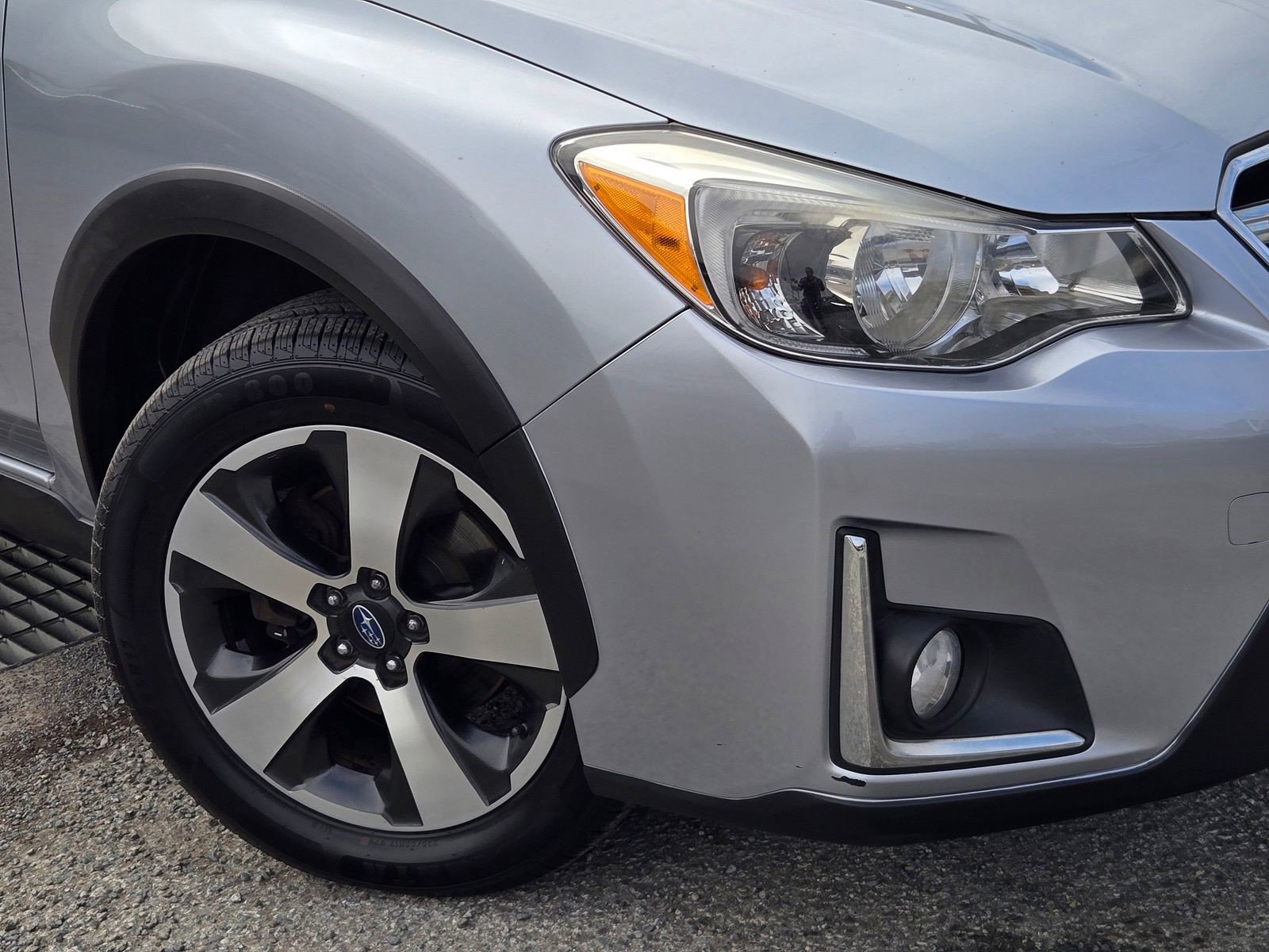 Used 2016 Subaru Crosstrek Touring AWD/4WD image 9