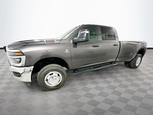 New 2026 RAM 3500 Tradesman AWD/4WD image 24