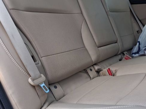 Used 2019 Subaru Outback 2.5i Limited AWD/4WD image 4