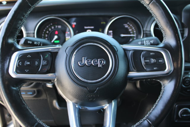 Used 2023 Jeep Wrangler Unlimited Sahara w/ Cold Weather Group AWD/4WD image 17