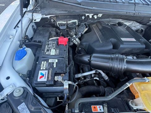 Used 2017 Ford F150 Raptor w/ Equipment Group 802A Luxury image 37