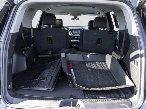 Used 2023 GMC Acadia SLE w/ Driver Convenience Package image 22