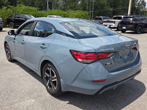 Used 2025 Nissan Sentra SV w/ All-Weather Package FWD image 8