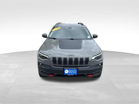 Used 2019 Jeep Cherokee Trailhawk w/ Cold Weather Group AWD/4WD image 13