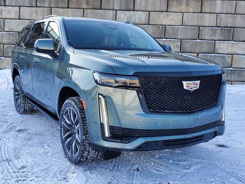 Certified 2023 Cadillac Escalade Sport w/ Touring Package image 11