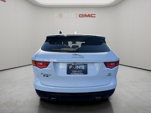 Used 2017 Jaguar F-PACE S image 7