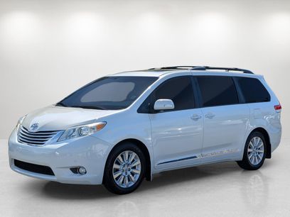 Used 2014 Toyota Sienna Limited w/ Limited Premium Package