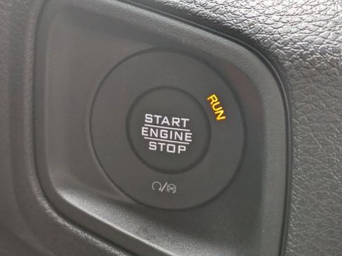 New 2025 Jeep Gladiator Sport image 24