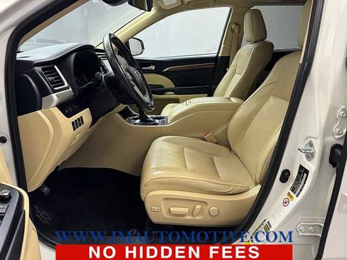 Used 2017 Toyota Highlander Limited image 13