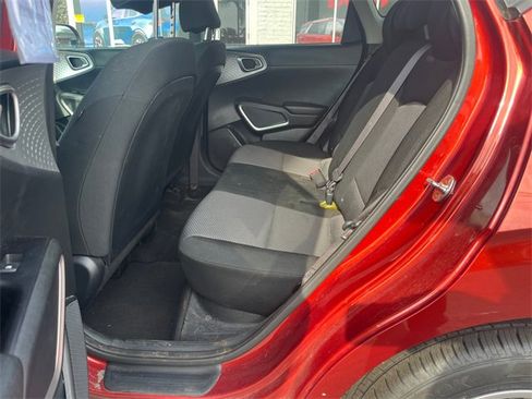 Used 2022 Kia Soul LX image 14