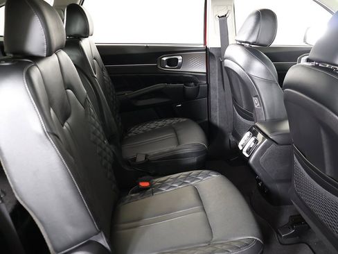 Used 2022 Kia Sorento SX image 42