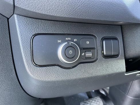 Used 2025 Mercedes-Benz Sprinter 2500 image 20