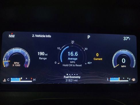 Used 2023 Jeep Grand Cherokee Laredo image 23