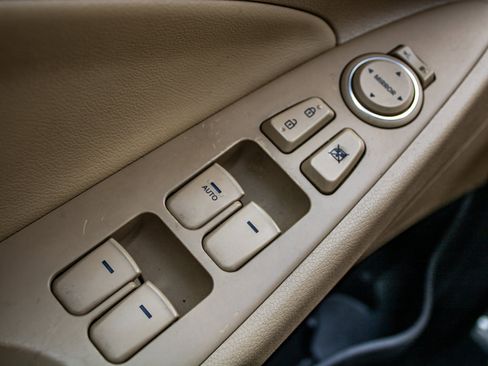 Used 2012 Hyundai Sonata Hybrid image 34