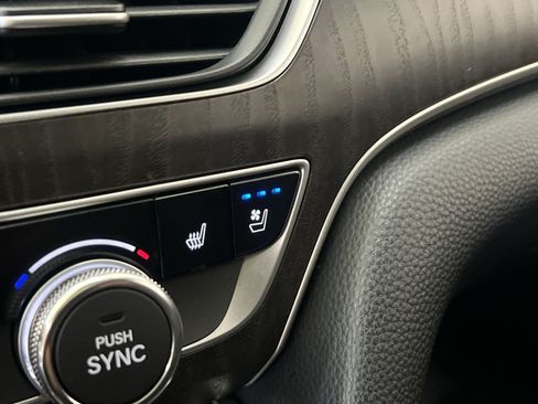 Used 2020 Honda Accord Touring image 36