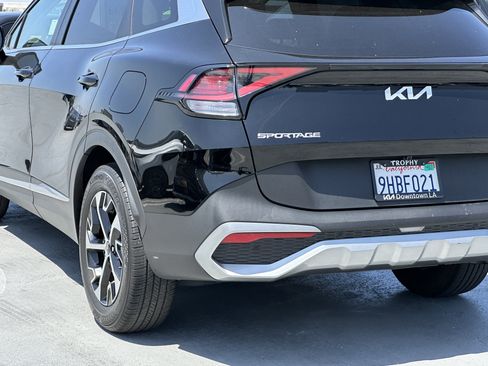 Certified 2023 Kia Sportage EX FWD image 5
