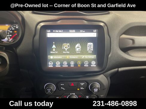 Used 2018 Jeep Renegade Limited w/ UConnect 8.4 Nav Group AWD/4WD image 21