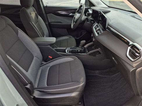 Certified 2025 Chevrolet TrailBlazer LS w/ LS Convenience Package image 10