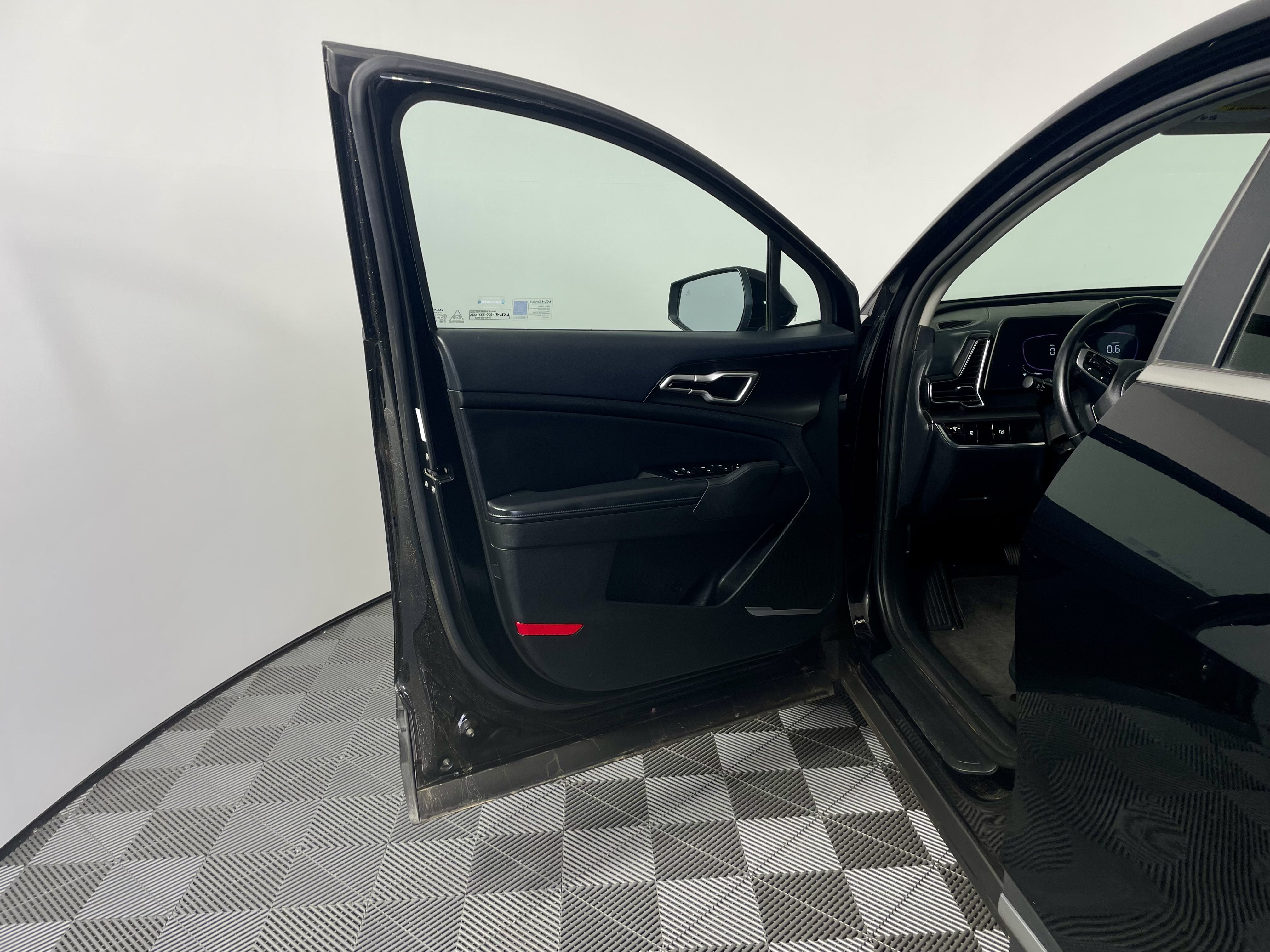 Used 2023 Kia Sportage EX FWD image 12