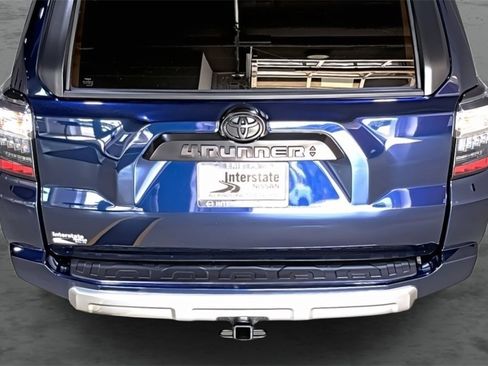 Used 2021 Toyota 4Runner TRD Off-Road Premium image 11