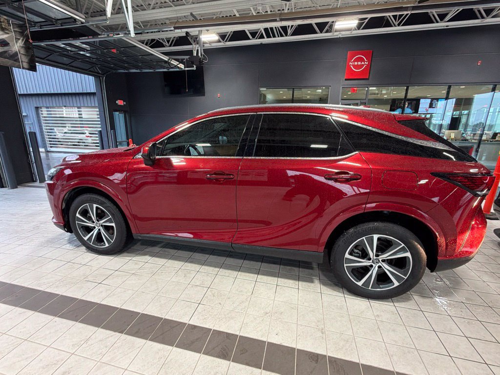 Used 2024 Lexus RX 350 Premium w/ Accessory Package (Z1) FWD image 2