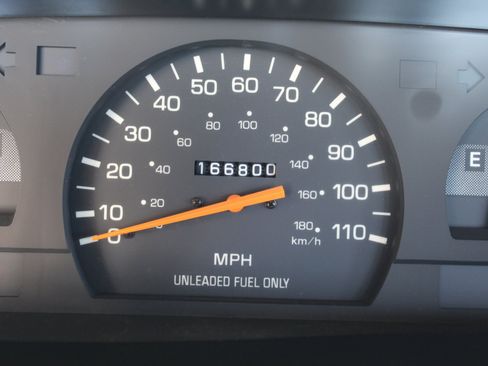 Used 1992 Toyota Pickup Deluxe RWD image 21