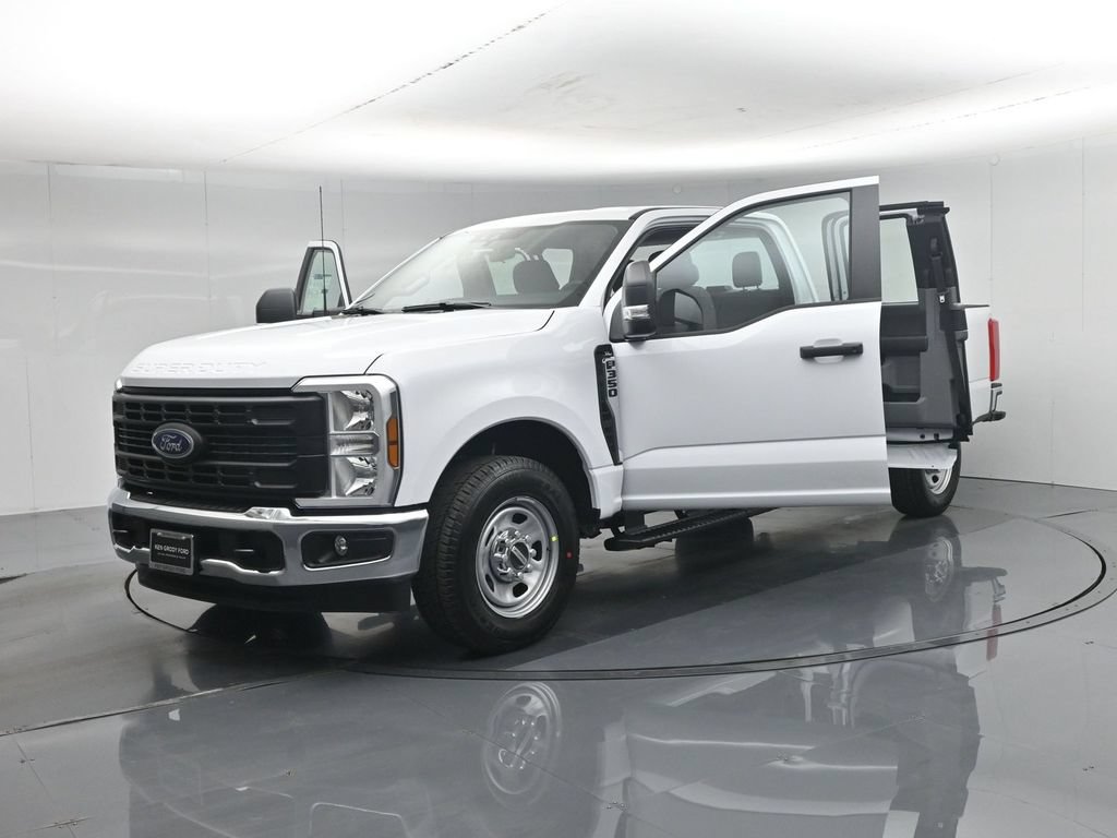 New 2026 Ford F350 XL w/ XL Chrome Package RWD image 28